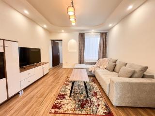 La Teatru - 2BD Apartment near Theatre and Old Town - Brasov - 9