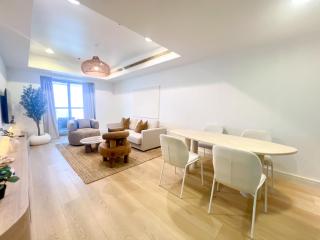 Stunning 2BR In Dubai Marina With Amazing views - 6