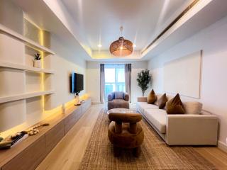 Stunning 2BR In Dubai Marina With Amazing views - 1