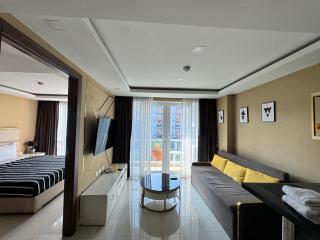 Grand Avenue Super Condo - 9