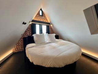 AGORA Tournai Wellness Suites 3 appartements touristiques sur la Grand-Place - Tournai - 1