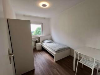 Großzügige Monteurwohnung mit TOP Anbindung - 2