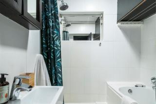 Lovely Seapoint Escape - Cape Town - 2