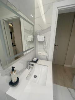 Seaside Hotel - Valona - 5