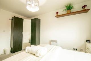 Stunning Flat at Gunwarf Quays - 7