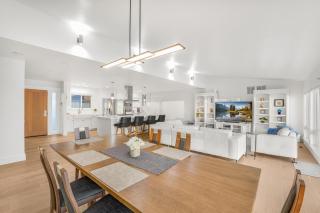 # Marbella Lane-Oceanfront Retreat - Stunning View - 2