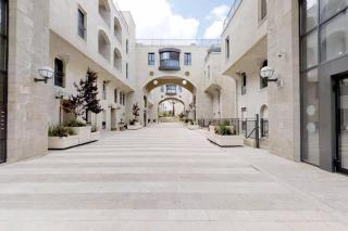 legacy david village royal J 3bdrs - 5