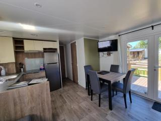 Nieuw chalet Renesse met grote tuin, drie slaapkamers en op loopafstand van strand en centrum! - Renesse - 3