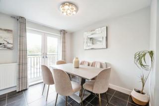 Waterside Holiday Lets 3 Bedroom Townhouse with Spa Tub - Portchester - 8
