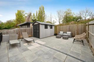 Waterside Holiday Lets 3 Bedroom Townhouse with Spa Tub - Portchester - 1