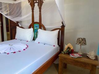 Stylish 2 Bedroom Apt - 1min walk to the Indian Ocean - Umbuji - 2