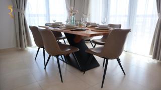Elegant 2BR Golf View Oasis in Yas Island - Maids Room, Pool & Near Yas Mall - 1