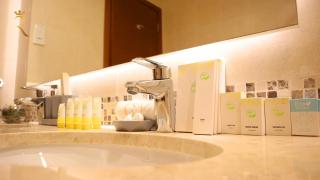Elegant 2BR Golf View Oasis with Maids Room in Yas Island - Yas Island - 7