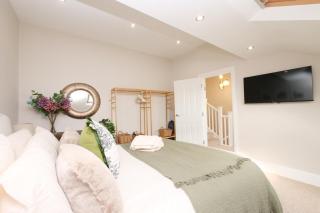 Apartment 11 Bluebridge with Free Parking - 2
