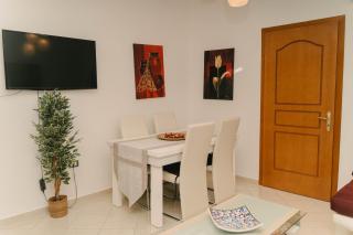 Peaceful Villa in New Bazaar - Tirana - 9