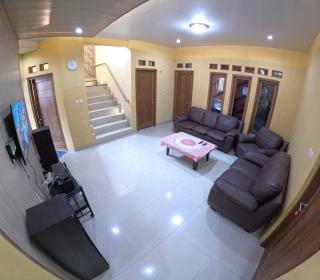 Griya Nakula Homestay Jogja - Ngaglik - 1