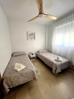 Hermoso apartamento de 2 dormitorios, gran terraza, vistas al mar y cerca de la playa "El Mirador de Coco" - Torremuelle - 1