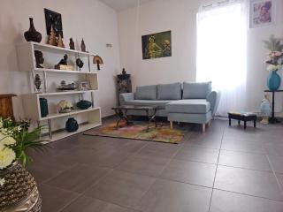 maison piscine clos ,wifi, pas de chien , 2 chambres près de la mer - 6