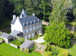 Keriner manoir 10 pieces avec parc arbore - Pluguffan - 0