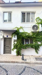 Şehrin Merkezinde Müstakil Dubleks Ev - 0