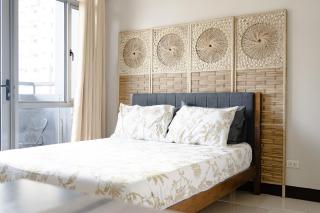 Cubao Manhattan Heights Residential Condo TC10N - Bright Studio with Pool, Balcony, Netflix - Next to AliMall and SM - Walking Distance to Araneta Coliseum and Gateway Mall in Cubao Quezon City - Staycations by SMS - Manila - 9