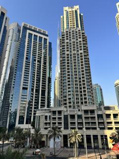 Comfortable And Spacious Studio At Claren Towers - Dubai - 0