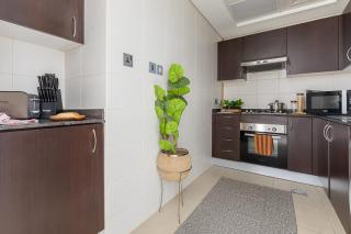 Frank Porter - Mangrove Place - Abu Dhabi - 1