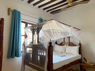 Stylish 2 Bedroom Apartment - 1 min walk to the Indian Ocean - Umbuji - 4