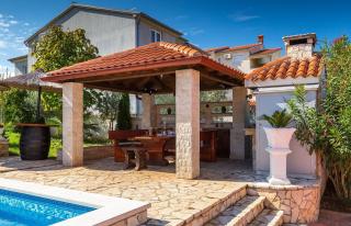SEAMARE apartments near beach with private POOL - Štinjan - 3