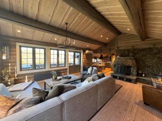 Large cabin with spectacular views in Geilo - Geilo - 0