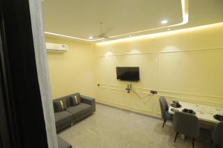 The Golden Glow by Ivory Stays - 7