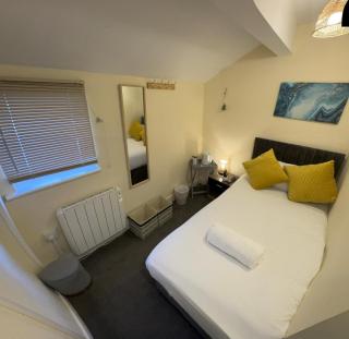 North Coast Hotel - 1