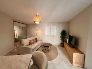 B054 Appartement Luxueux dans Cannes - 7