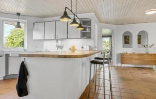 Stunning Home In Bjert With Wifi - 5