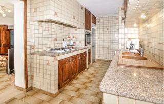 2 Bedroom Awesome Home In Farinole - Farinole - 3