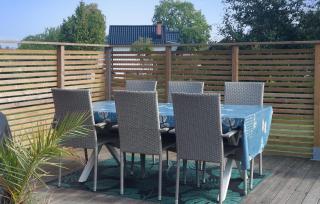 Lovely Home In Vänersnäs - 1