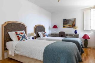 Historical 3 Bedroom Duplex Apartment in Lisbon - 1