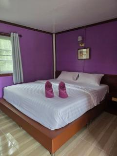 Haad Somboon House - Bang Saphan - 3