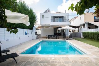 Koni Villa Paphos - 9