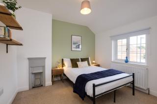 Long Stays-4Bed-2Bath-Parking-By FabAccommodation - Bristol - 6