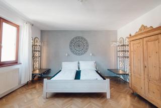 Sina's Boutique Apartment #2 - 0