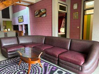 Family Friendly Villa - Puncak Indonesia - 3