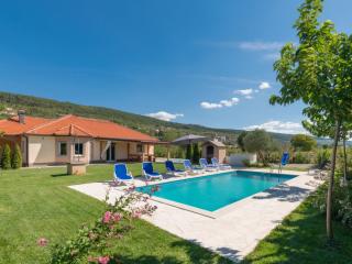Holiday Home Six Brothers by Interhome - Donji Proložac - 0