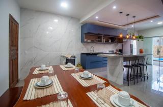 Casa Bela Bahia 4 suítes com ar piscina e churrasqueira - 850 metros da praia - 9