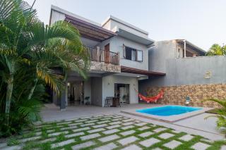 Casa Bela Bahia 4 suítes com ar piscina e churrasqueira - 850 metros da praia - 1