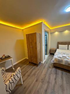 pilot hotel 2 - 1