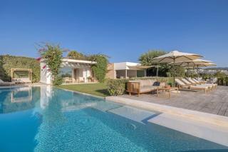 Exclusive Luxury Villa with Stunning Sea Views - 0