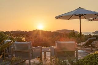 Exclusive Luxury Villa with Stunning Sea Views - 9