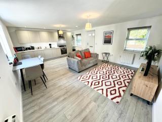 Stunning Ground Floor Apartment! - 8