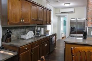Newly Renovated Historic 6-Bedroom Manor, Where Timeless Elegance Meets Modern Luxury - Onancock - 6